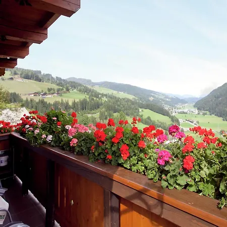 In Near Slopes, Cleaning Included Apartment Wagrain